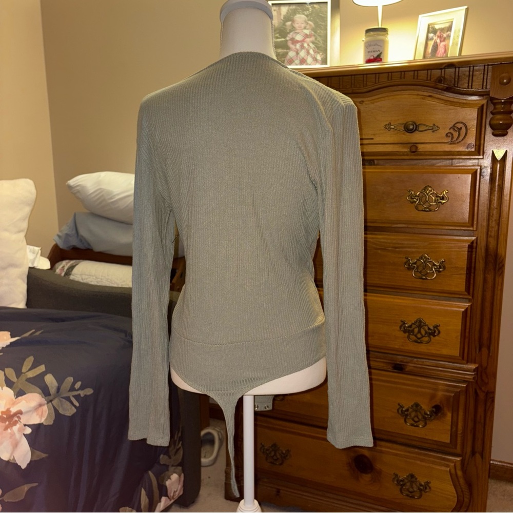 Express Ribbed Bodysuit - Picture 2 of 3